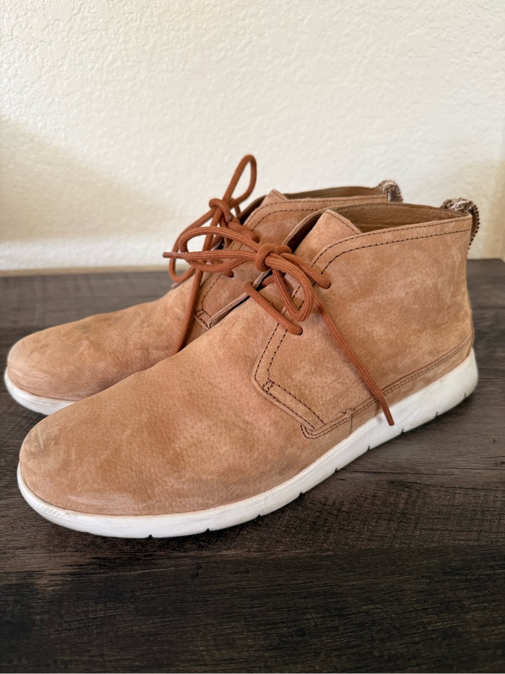 UGG Men's Suede Chukka Boots in Tan with White Sole